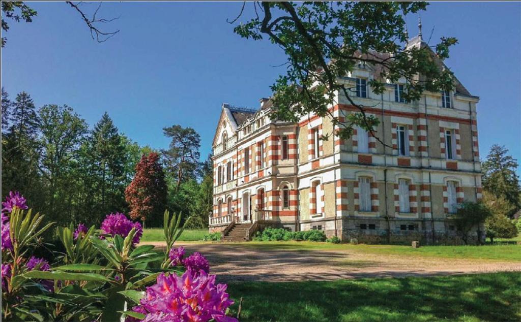 Souvigne-sur-Sarthe House | Domaine de la Haute-Porte