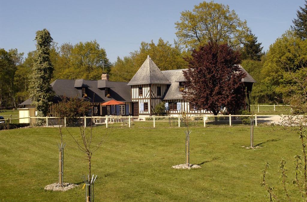 Le Mesnil-Durand Bed & Breakfast | Domaine de La Mésange