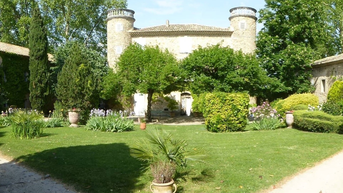Pont-Saint-Esprit Bed & Breakfast | Domaine de Lamartine chambres d'hotes