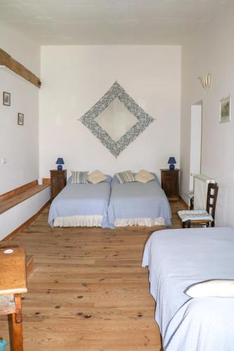 Engravies Bed & Breakfast | DOMAINE DE MARLAS - CHAMBRES D'HÔTES
