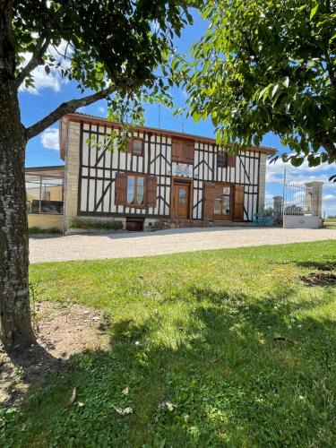 Voillecomte House | Domaine des deux sapins