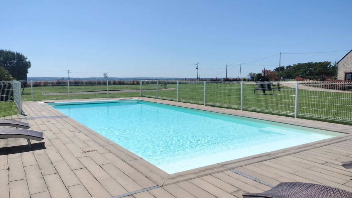 Chavagnes House | Domaine des Gauliers (classified 5*), group gîte - 8 rooms/22 pers - swimming pool