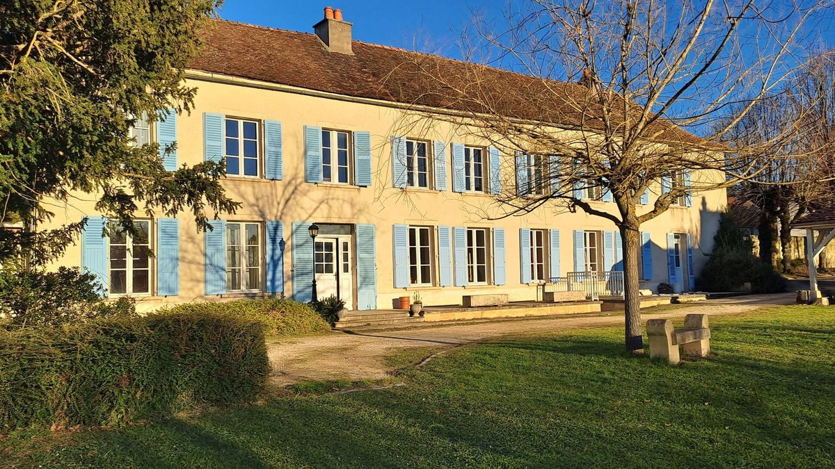Ravieres House | Domaine des Tilleuls - Grand Jardin avec Piscine privée sur le Canal de Bourgogne