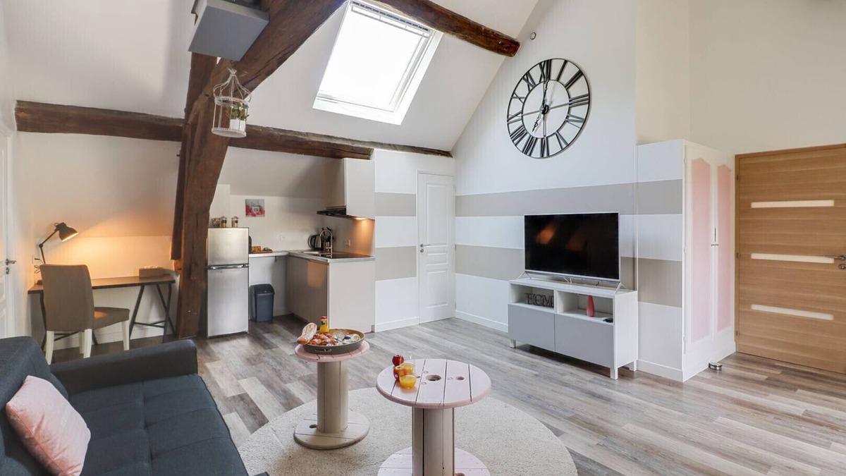 Petit Moisenay Apartment | Domaine des Trois Châteaux