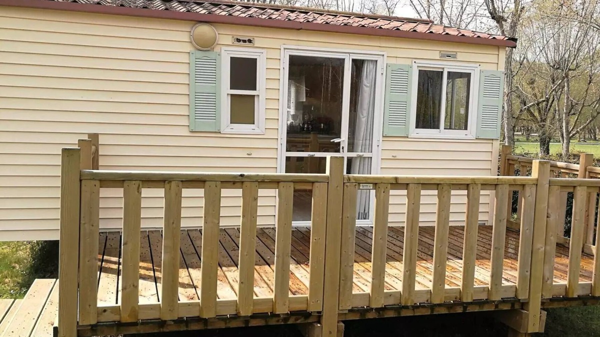 Prayssas House | Domaine du Lac de Neguenou * - SOLO mobile home - 1 bedroom - 2 people