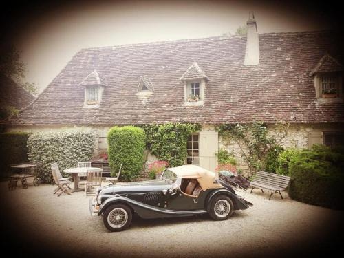 Sainte-Sabine-Born House | Domaine du Merlot