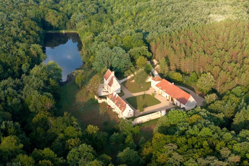 Chalais Bed & Breakfast | Domaine du Ris de Feu Chambres d'hôtes de charme