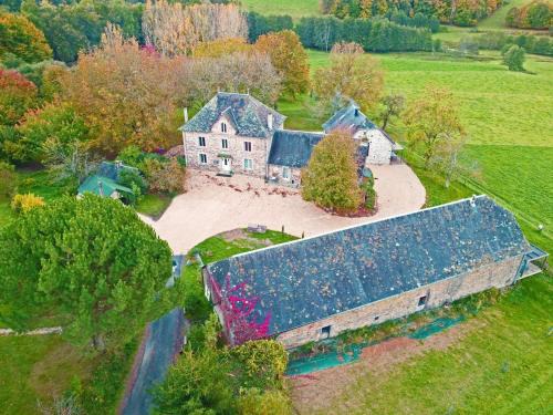 Saint-Germain-les-Vergnes House | Domaine de la Clauzade (Gite)
