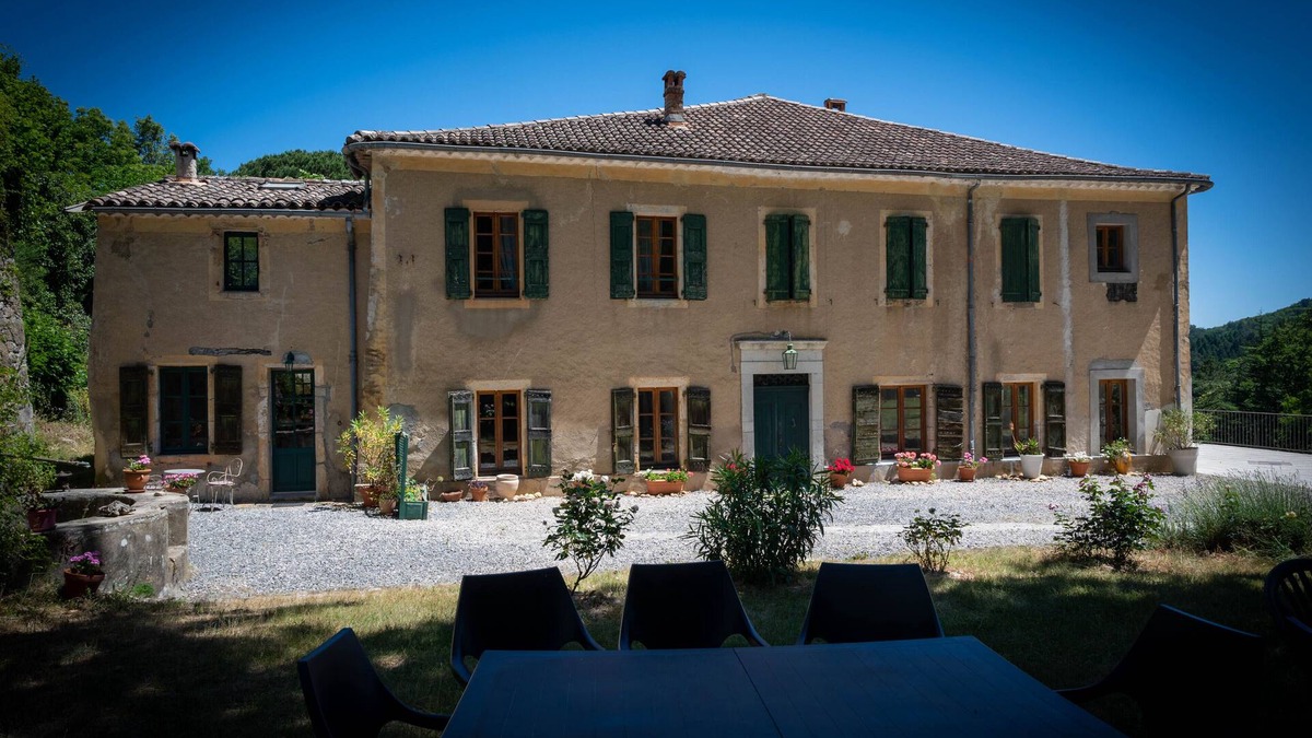 Colognac House | Domaine, in the southern Cévennes, nature, serenity and llama discovery