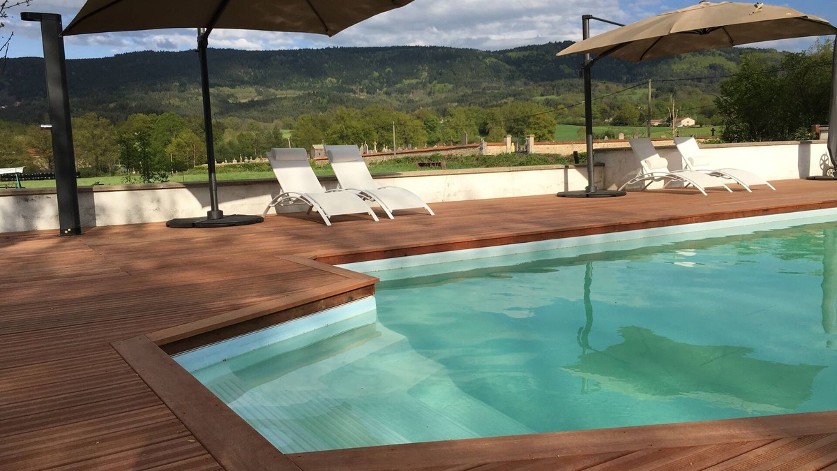 Dore-lʼEglise Bed & Breakfast | Domaine La Reveille