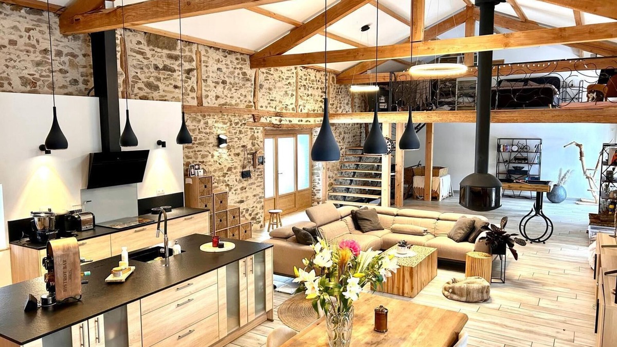 Saint-Vert House | Domaine Les Macans 4-star gîte in the heart of Livradois forez