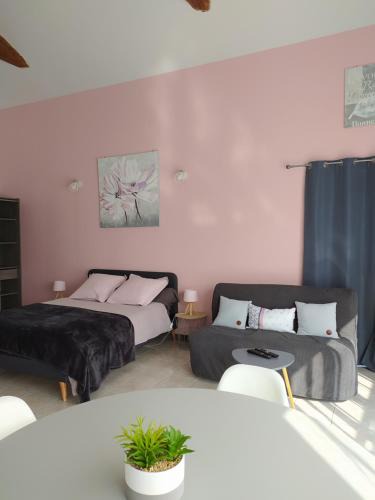Gemozac Apartment | Domaine Moulin D' Elemiah