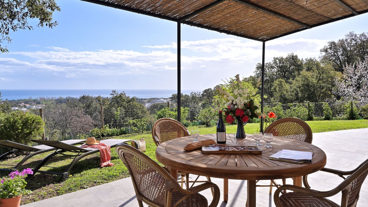 Cervione Villa | Domaine Punta della Guardia Panorama of maquis and sea, beaches and shops 1.5 Km away
