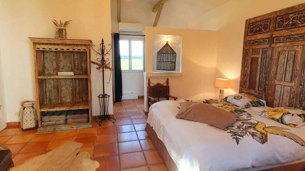 Vestric-et-Candiac Cottage | Domaine Terre de Bohême