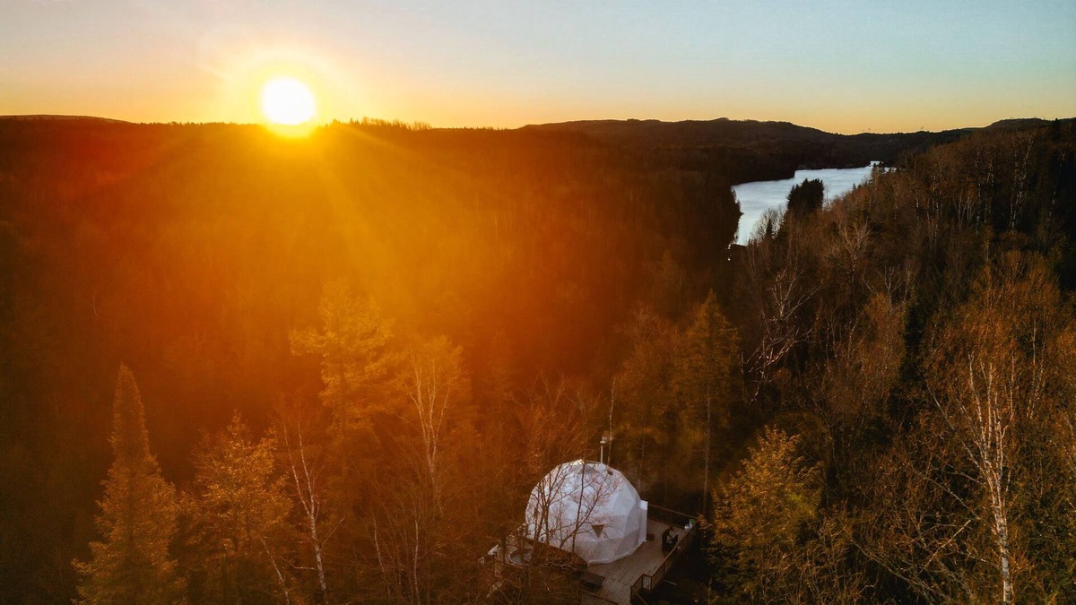 Saint Come Cabin | Dome 01 - The Pine, Le Pin | Vue Panoramique, Spa Privé & Filet Suspendu