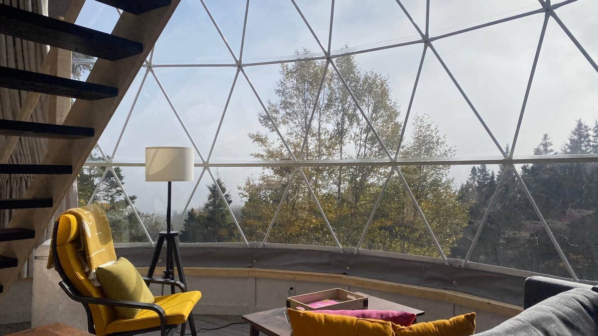 Perce Ski Chalet | Dome #3 ocean view at Domaine Renard