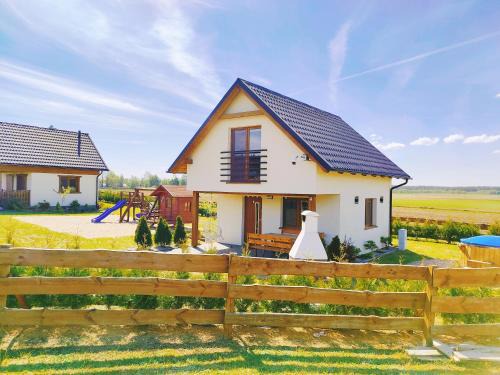 Sulecki Borek Villa | Domek u Lipków na Kaszubach "Oliś" JACUZZI