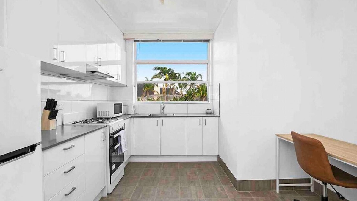 Caulfield North Apartment | Domi Rentals - The Meadow Gardens