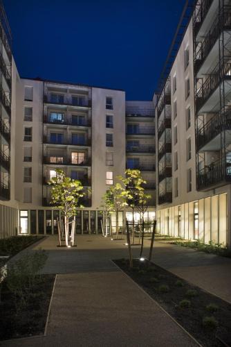 Lyon City Centre Apartment | Domitys Le Pont des Lumières