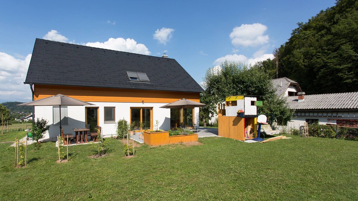 Medvode Apartment | DOMOVOJ apartments, Mountain view apartment, between Ljubljana and Bled