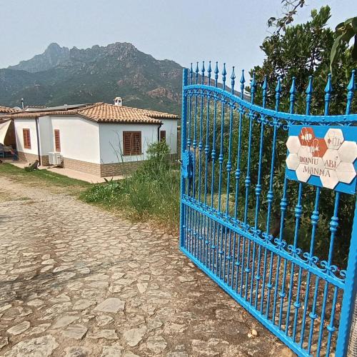 Tertenia House | Domu abi manna