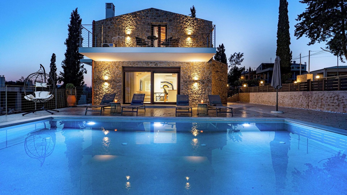 Afra Villa | Domus Dervisi, by Estia