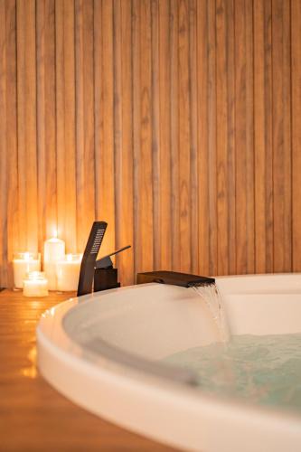 Ercolano Apartment | Domus Suite Herculaneum jacuzzi