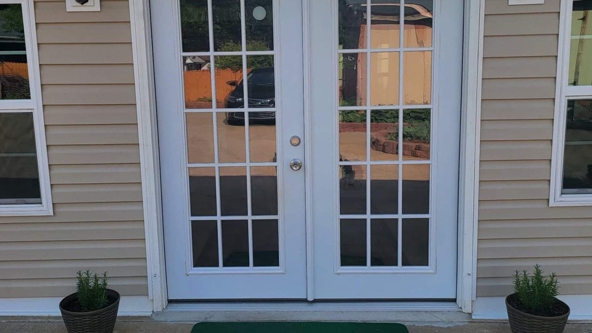 Oakdale Bed & Breakfast | Don Greco ome room for rent with queen size bed