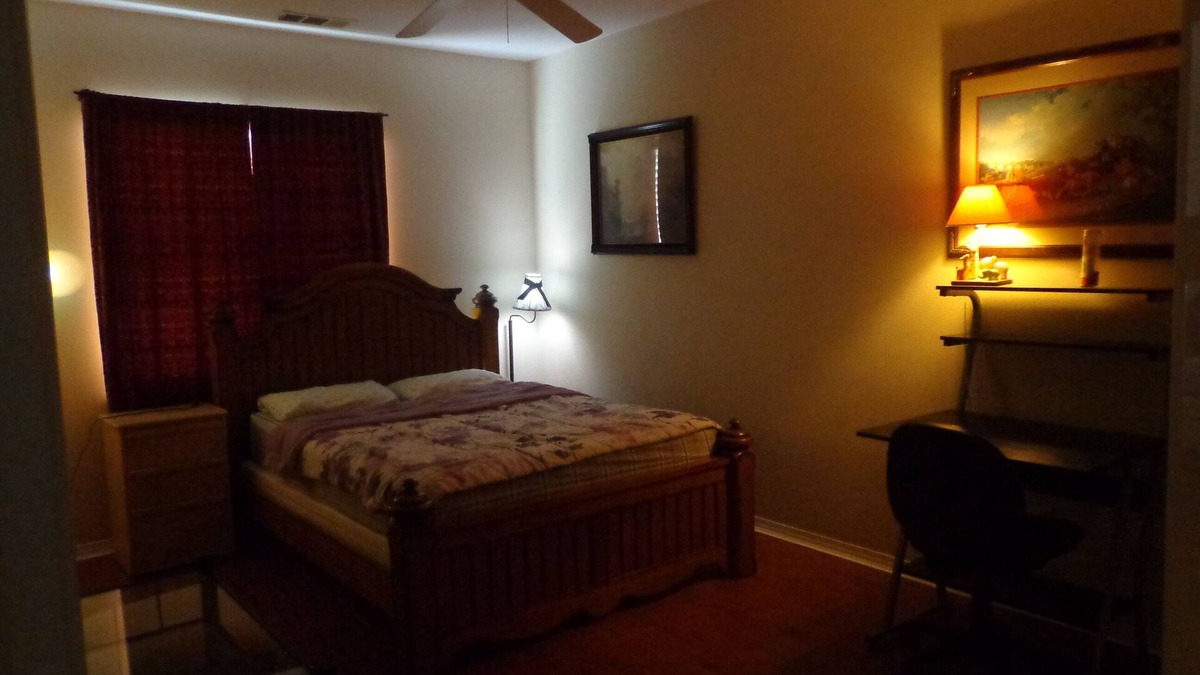 Lancaster Villa | Don Room 2