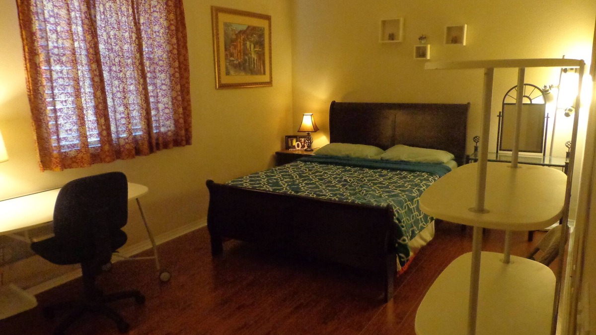 Lancaster Villa | Don Room 3