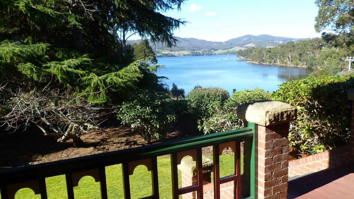 Castle Forbes Bay Bed & Breakfast | Donalea Bed & Breakfast