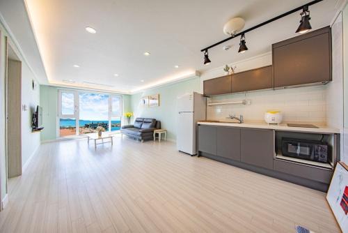 Donghae House | Donghae Goldenview Pension