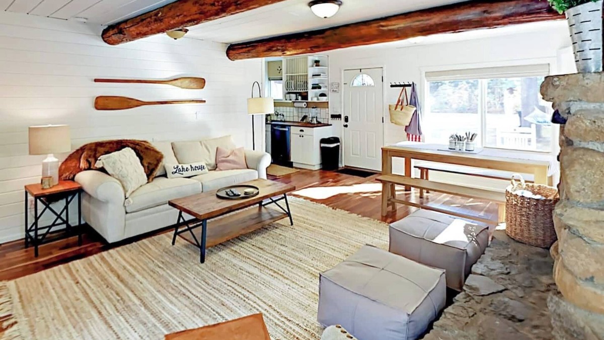Donner Lake Woods Cottage | Donner Lake Cottage | Walking Distance to West End Pub!