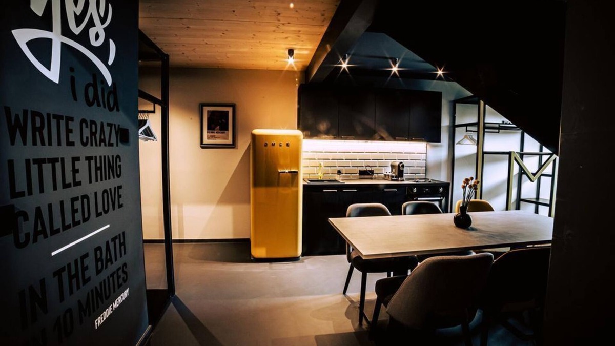 Soell Apartment | DONT STOP ME NOW 3 Bedrooms - Boutique Apartments OLD SCHOOL