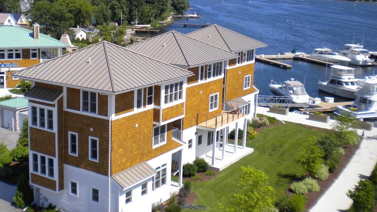 Sturgeon Bay Cottage | Door County Waterfront Cottage