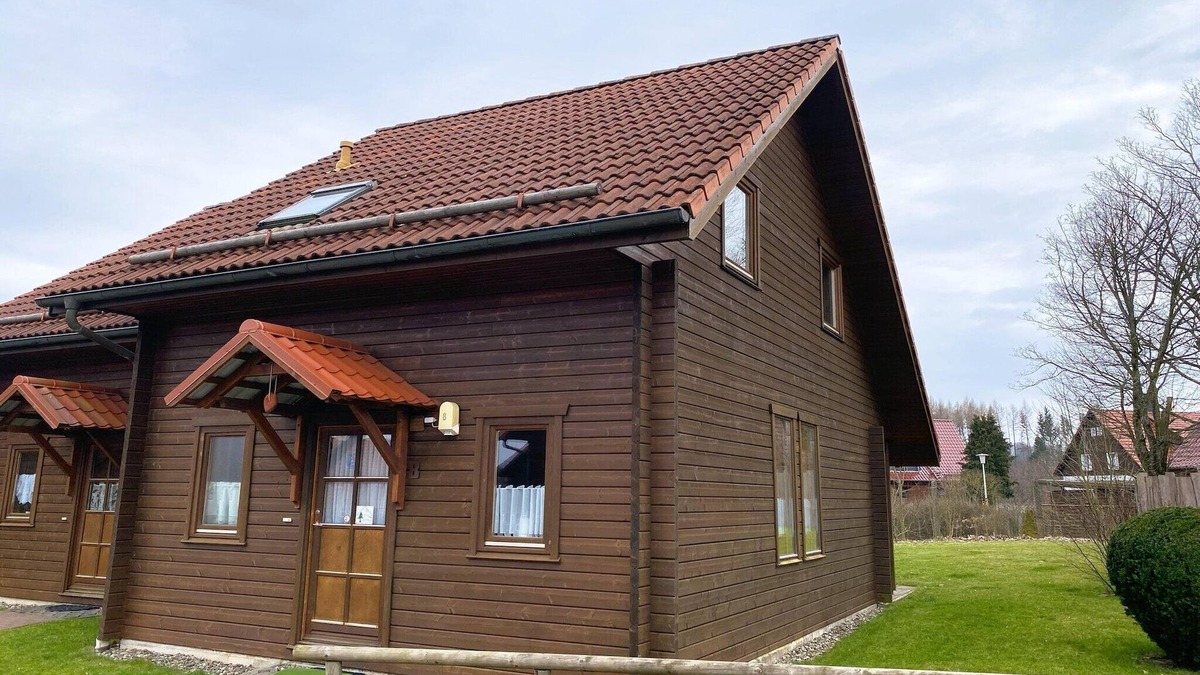 Rotacker House | Doppelhaushälfte in Hasselfelde