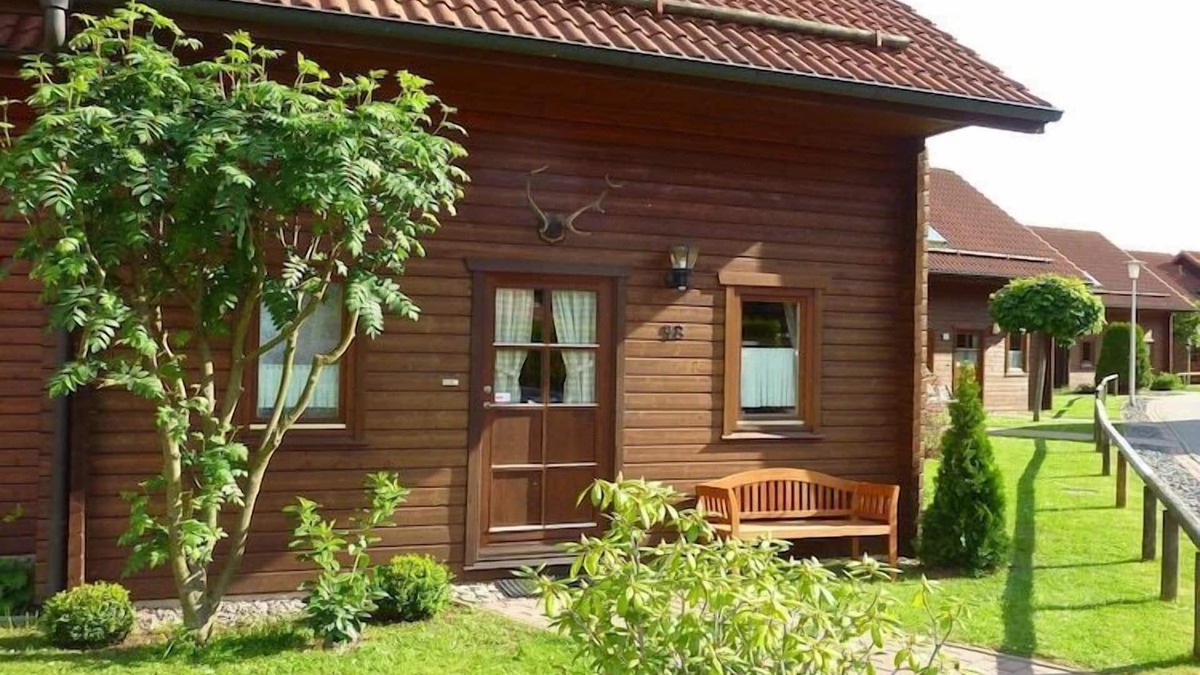 Rotacker House | Doppelhaushälfte in Hasselfelde