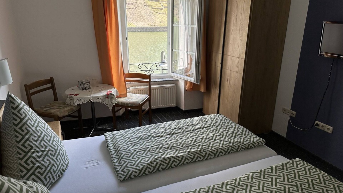 Briedern Apartment | Doppelzimmer 1, 17qm, max. 2 Personen