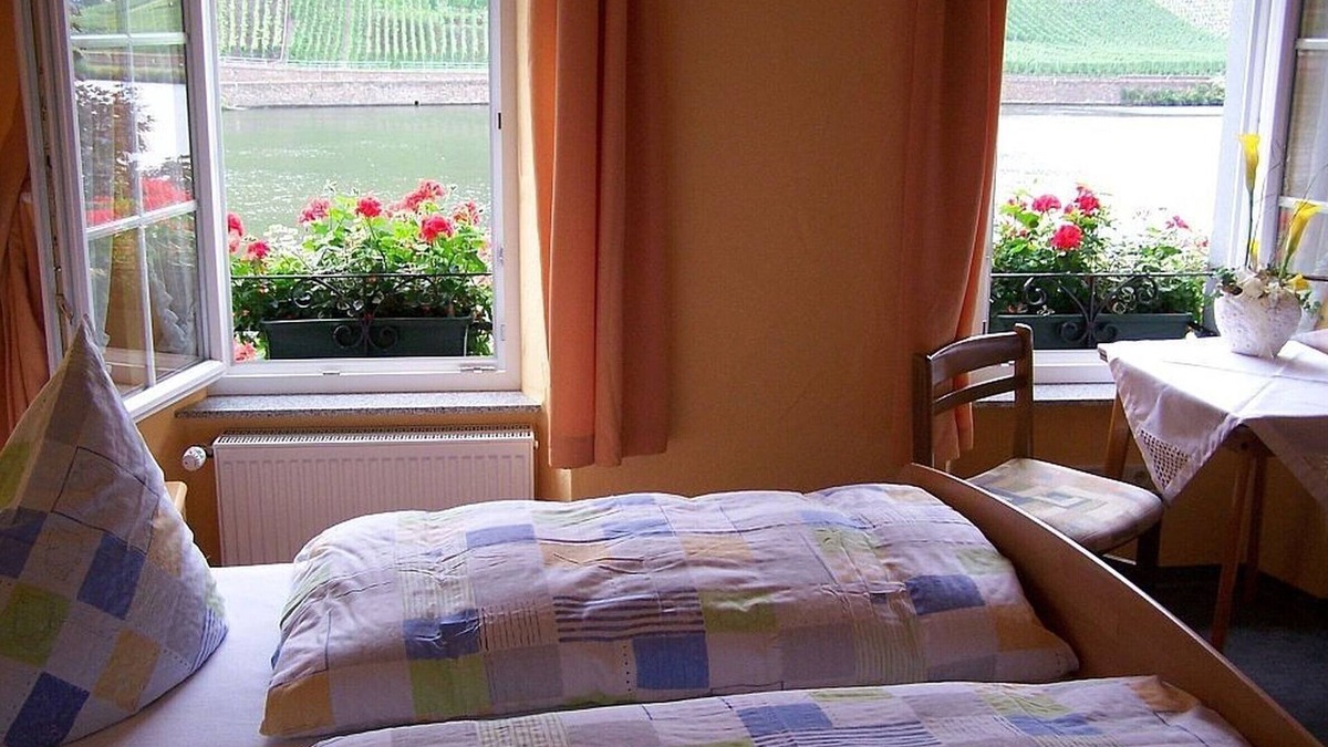 Briedern Apartment | Doppelzimmer 2, 13qm, max. 2 Personen