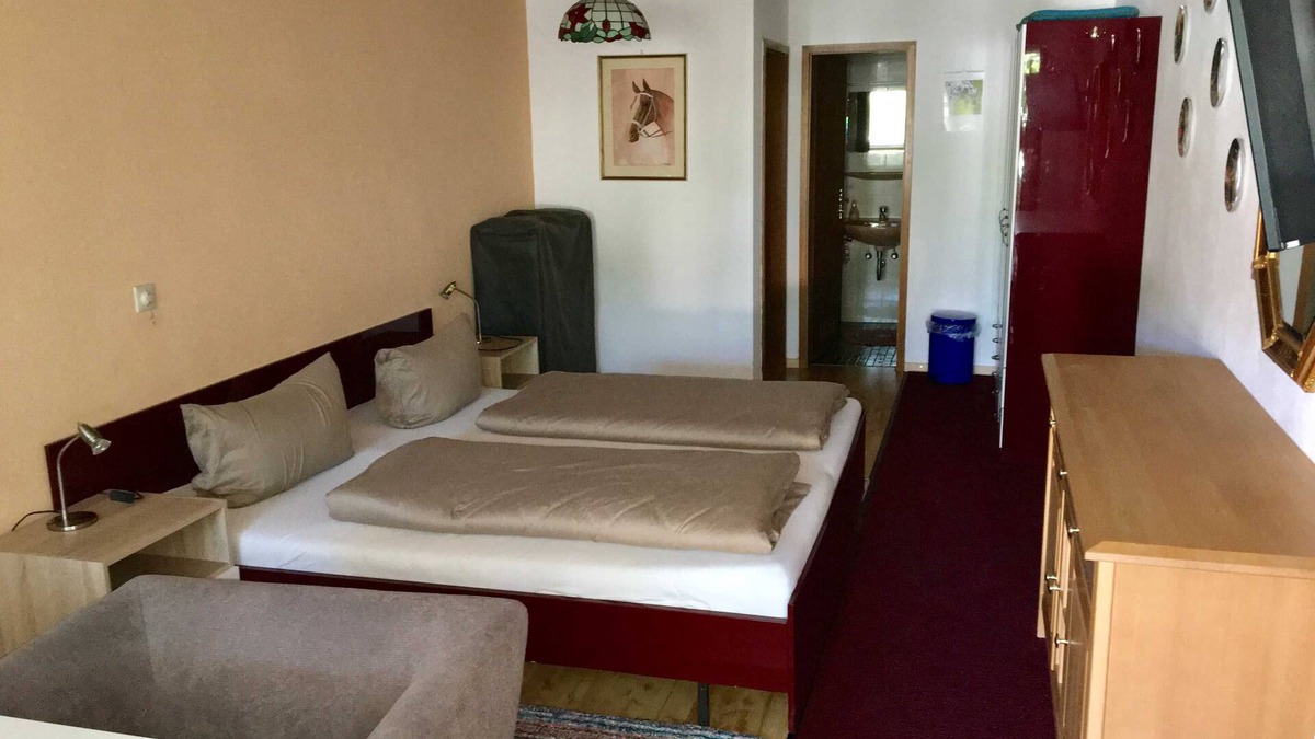 Meersburg Bed & Breakfast | Doppelzimmer B - Gästehaus am Lindenweg