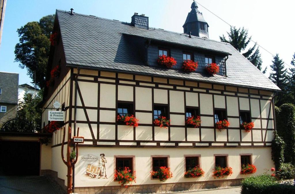 Thermalbad Wiesenbad House | Doppelzimmer-in-Wiesa