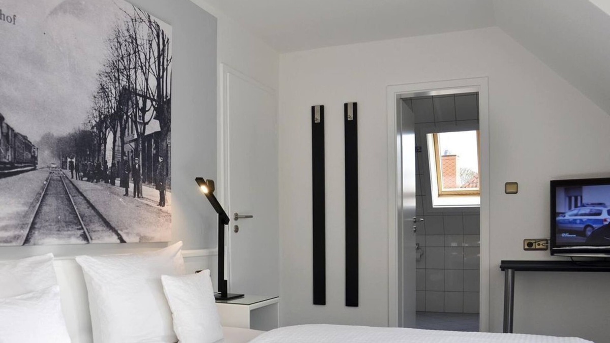 Moelln Bed & Breakfast | Doppelzimmer mit Dusche, WC - Haus Luisenhof, Pension