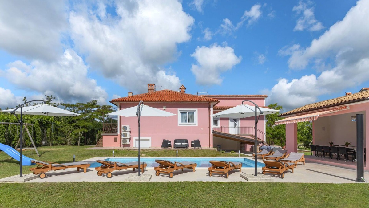 Strmac House | Dordana by Interhome