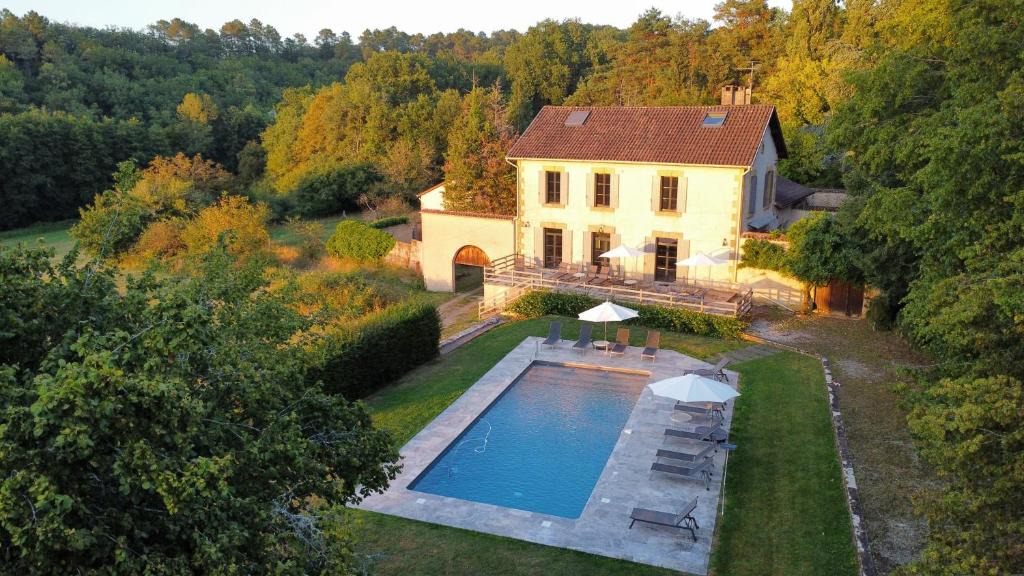 Vergt-de-Biron Villa | Dordogne, Le Cambou, 5 ch avec piscine et terrain 3 ha
