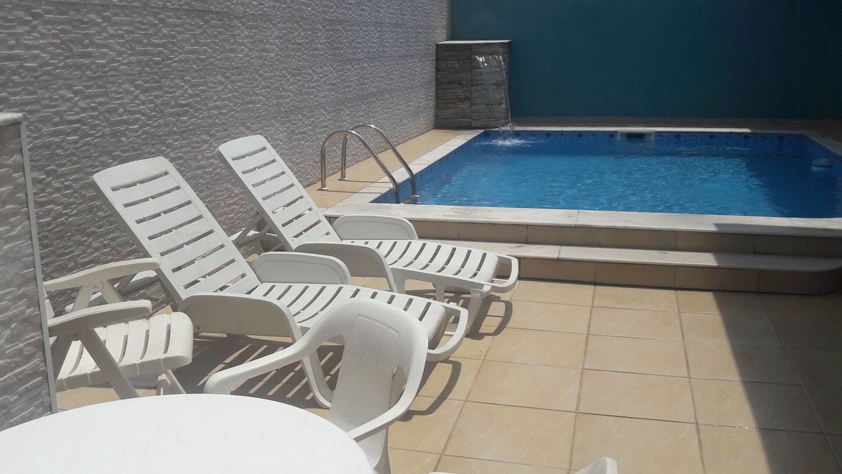 Parque Oasis House | Dorms 3 + Suite + Social + Pool + Banh Churrasc + 50 Metres from the beach