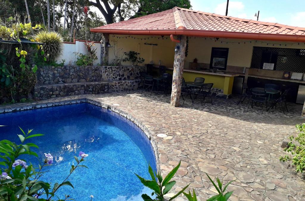 Cacique Bed & Breakfast | Dos Palmas Studio Apartments