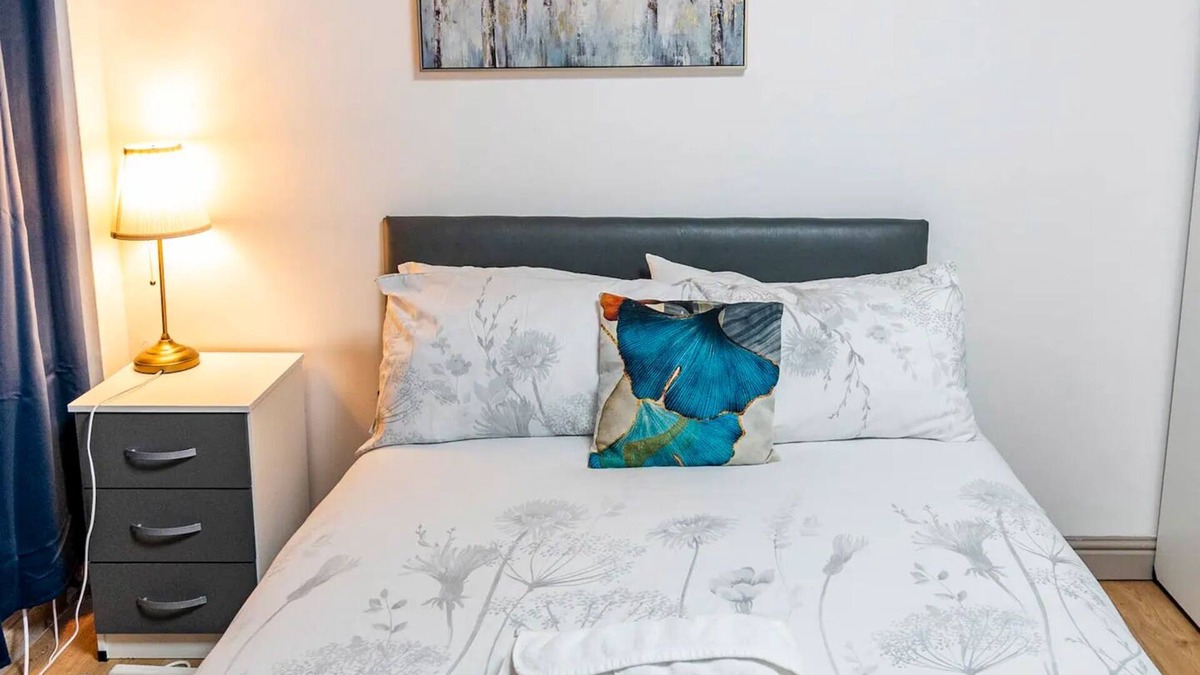 Bordesley Apartment | Double Bed Room in Flat in City Centre