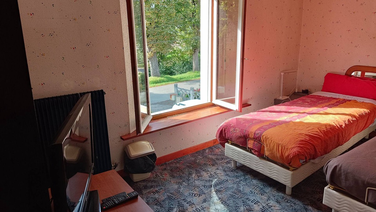 Fruges Bed & Breakfast | Double bed & single bed Tv Netflix & Amazon Video