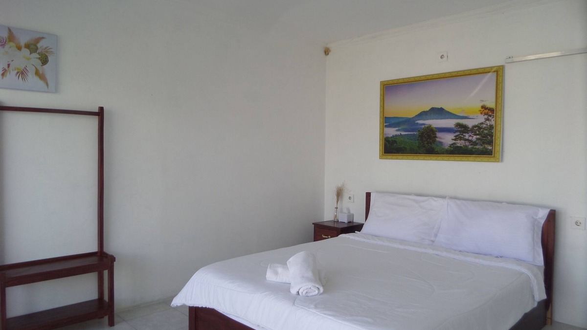 Kintamani Bed & Breakfast | Double Bedroom Pool View Gold Kintamani