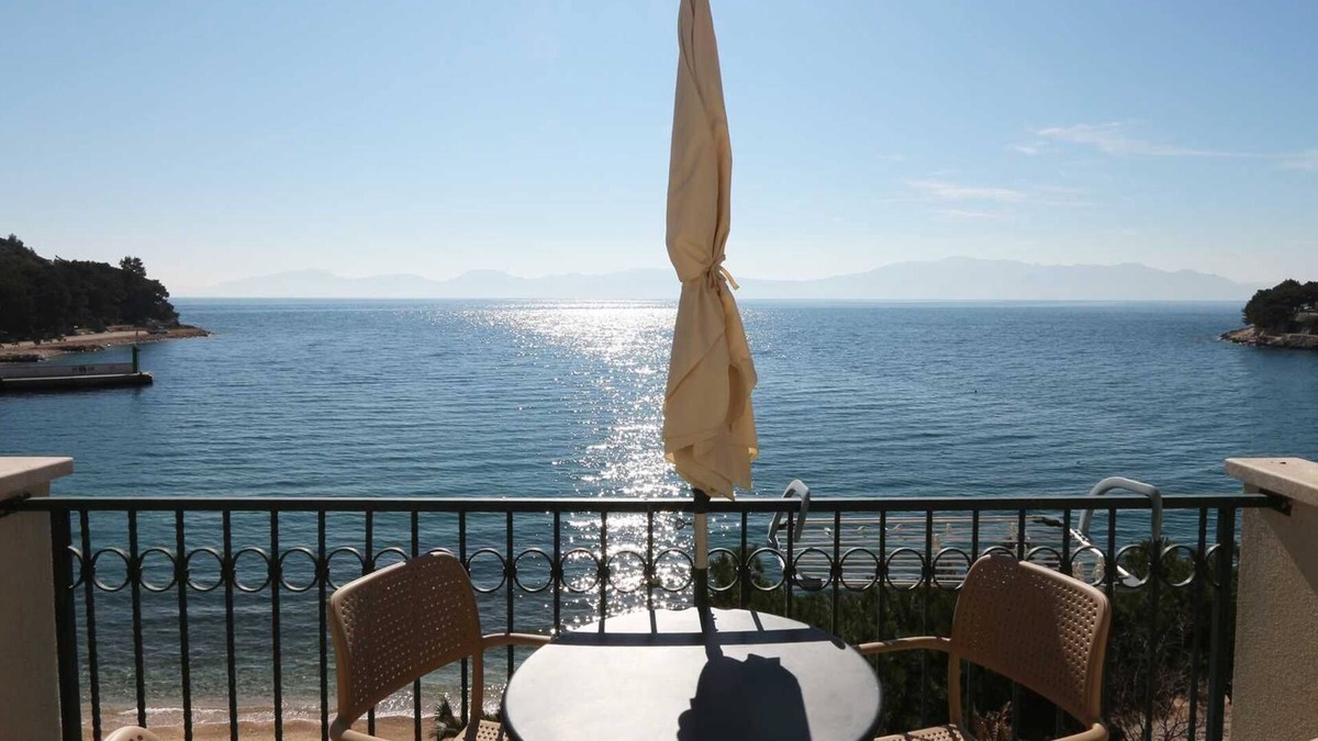 Drvenik Apartment | Double Comfortable Studio Sea View Apartment 32